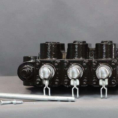 3 Spool Valve on Gooseneck Part Number 2060823